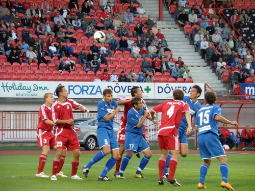 3-30_8_08_Dukla-Vion.jpg